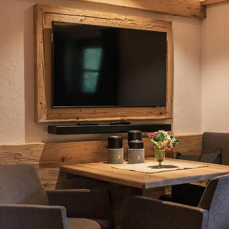 Apartment Baerenbach - Almhuette Saalbach-Hinterglemm